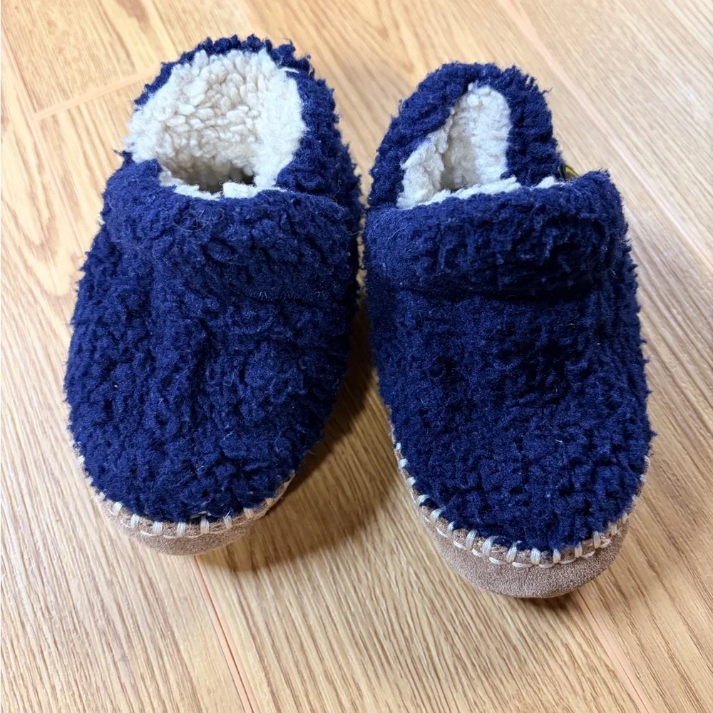 L.L.Bean Toddler Sherpa Slippers Navy Size 5–6 Cozy Fleece Slip On